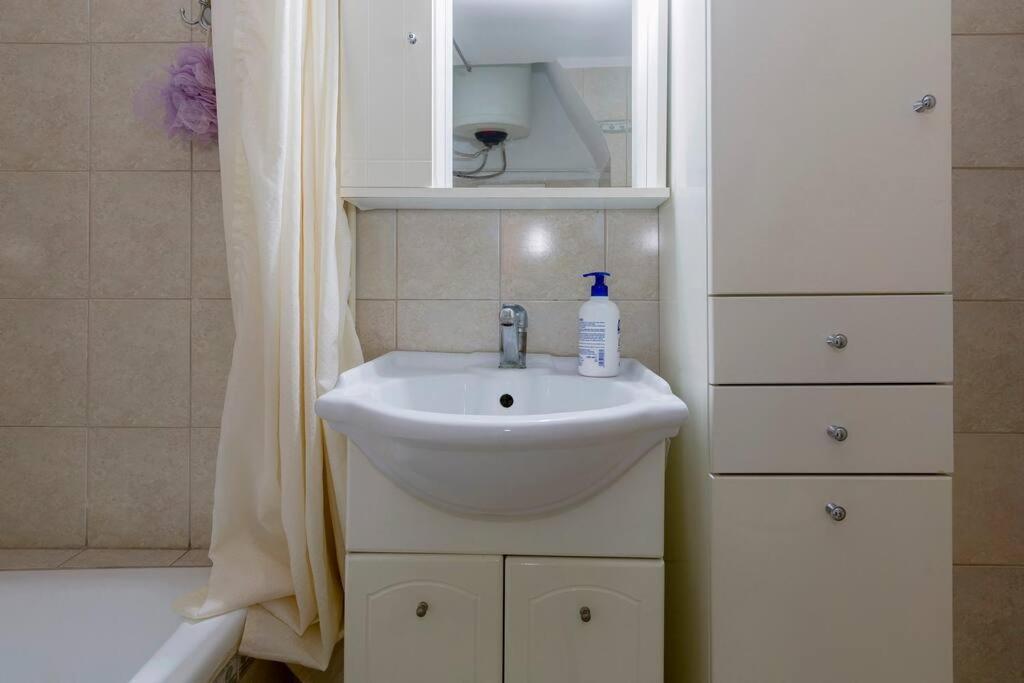 Ria'S Apartment In Corfu Town Экстерьер фото